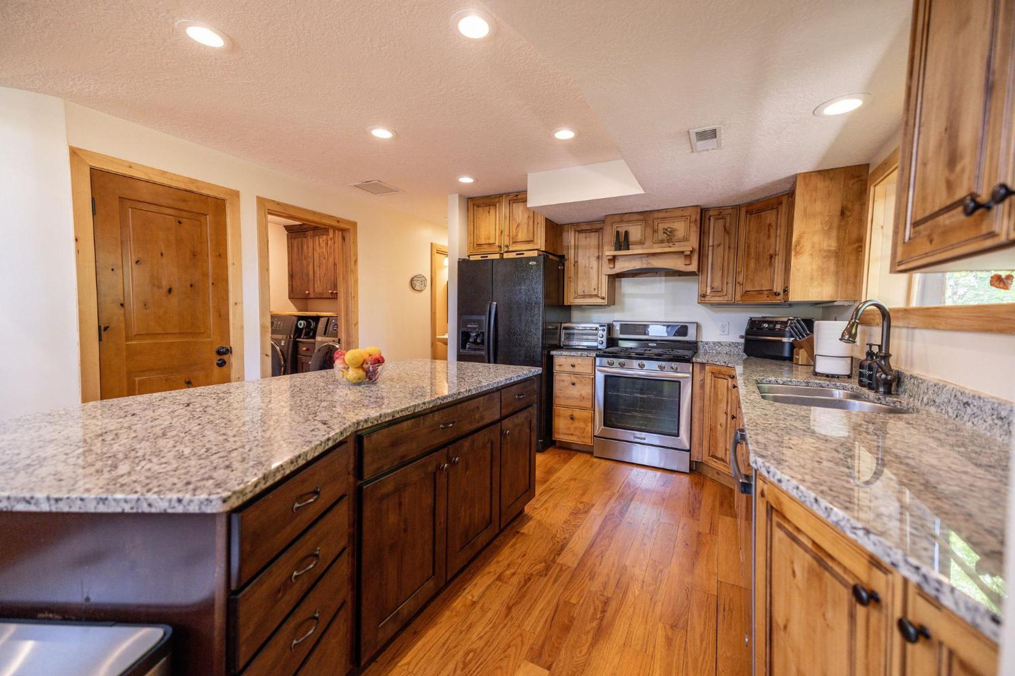 Engen Hus Bed And Breakfast Cottonwood Heights Exterior foto